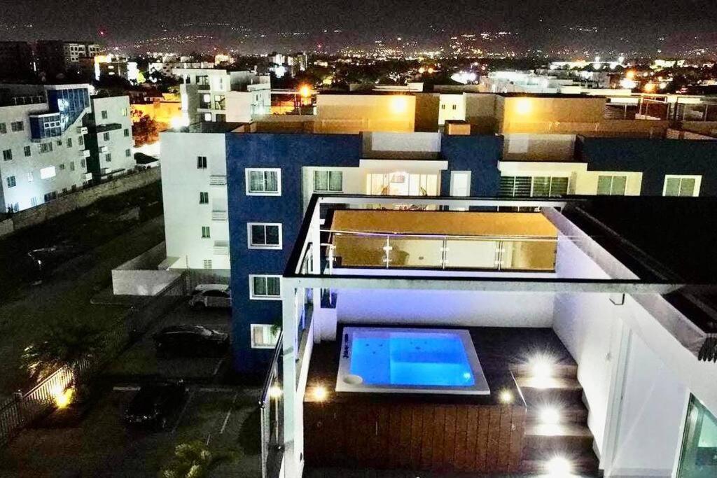 Apartmán Spectacular Penthouse With Private Jacuzzi Terrace Santiago De Los Caballeros Exteriér fotografie
